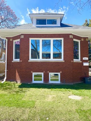 8052 Keating Ave., Skokie, IL 60076