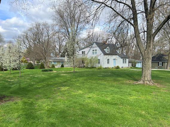 11942 S 70th Ct., Palos Heights, IL 60463