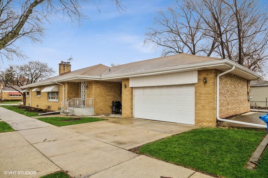 7655 W Palatine Ave., Chicago, IL 60631