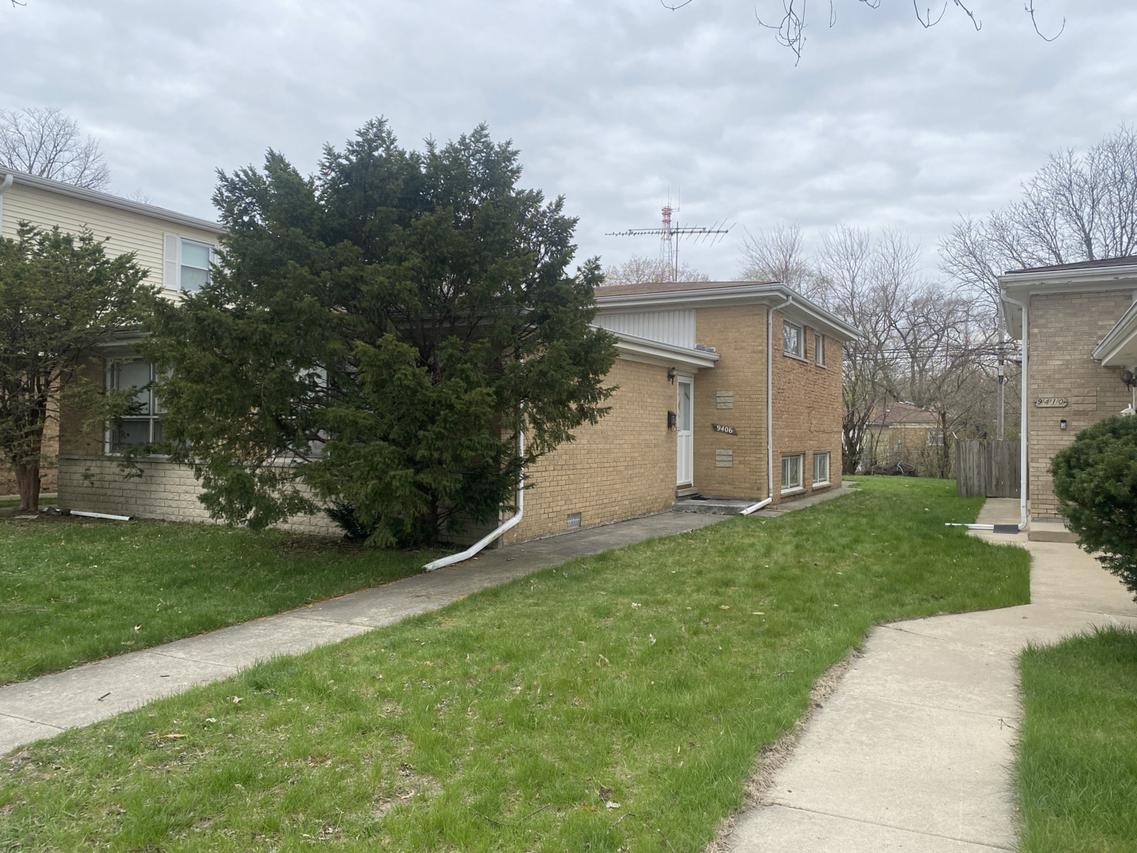 9406 Lavergne Ave., Skokie, IL 60077