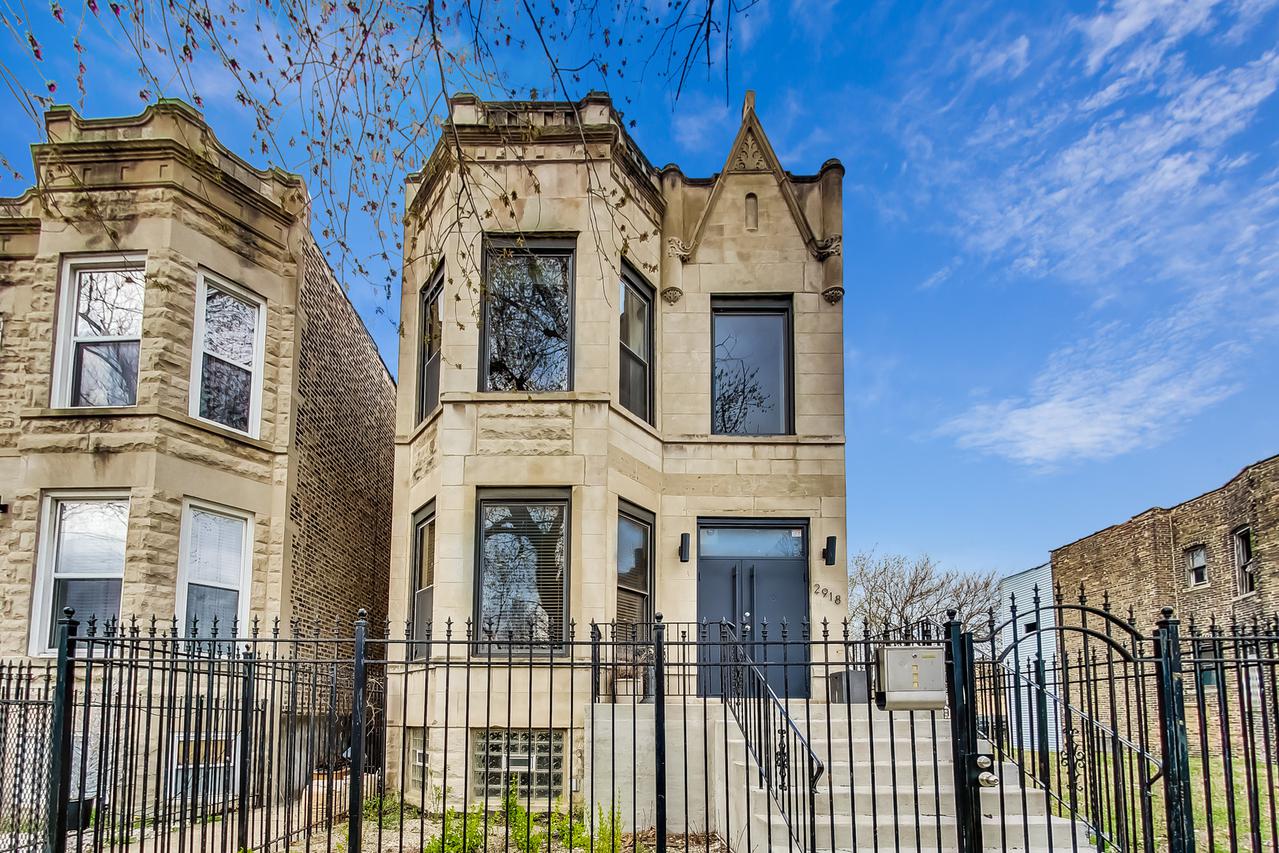 2918 W Fulton St., Chicago, IL 60612