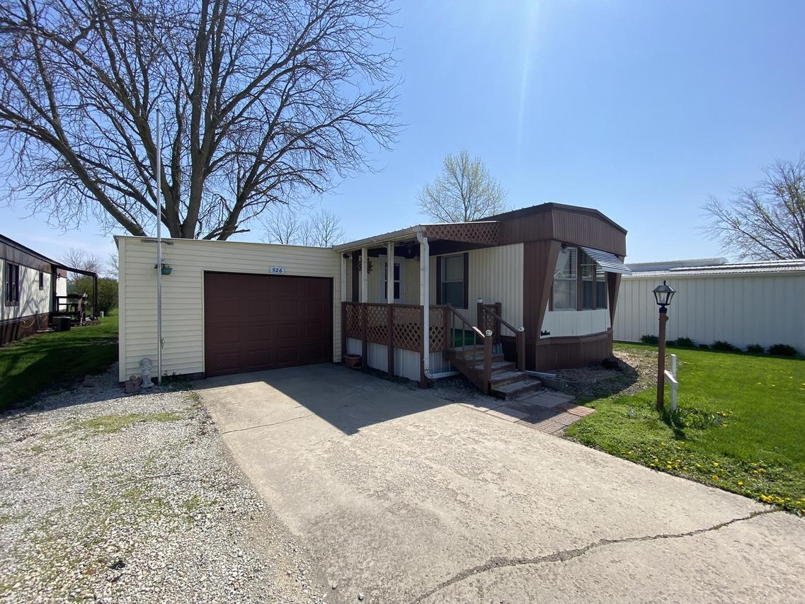 526 Carriage Ln., Gibson City, IL 60936