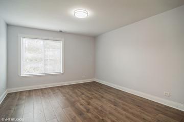 245 S Park Ln. #310, Palatine, IL 60074