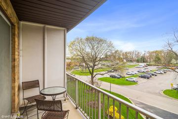 245 S Park Ln. #310, Palatine, IL 60074