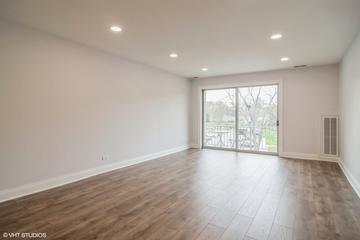 245 S Park Ln. #310, Palatine, IL 60074