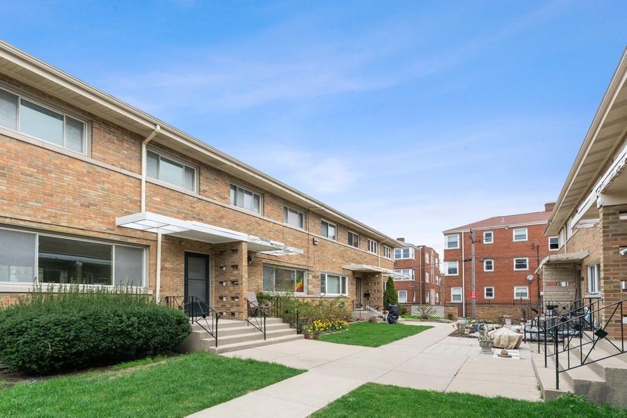 7508 N Ridge Blvd. #C, Chicago, IL 60645