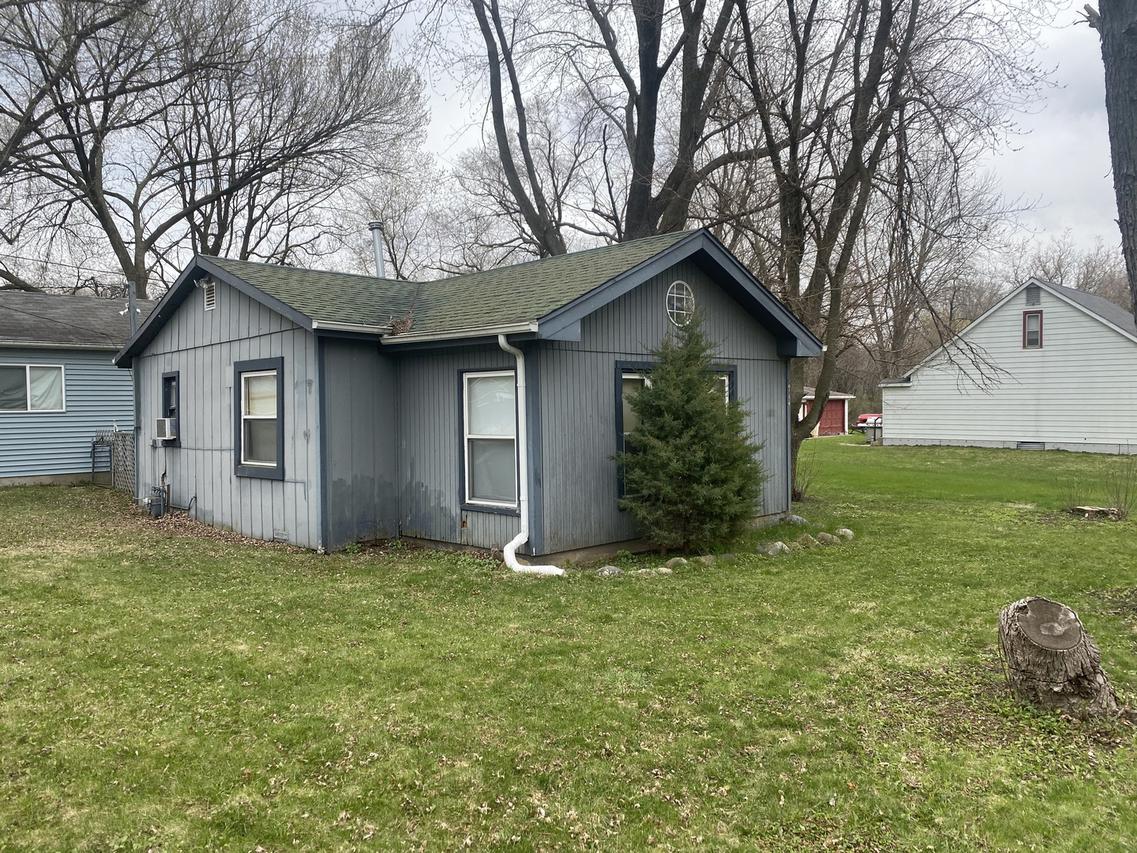 2714 Walnut Dr., Wonder Lake, IL 60097