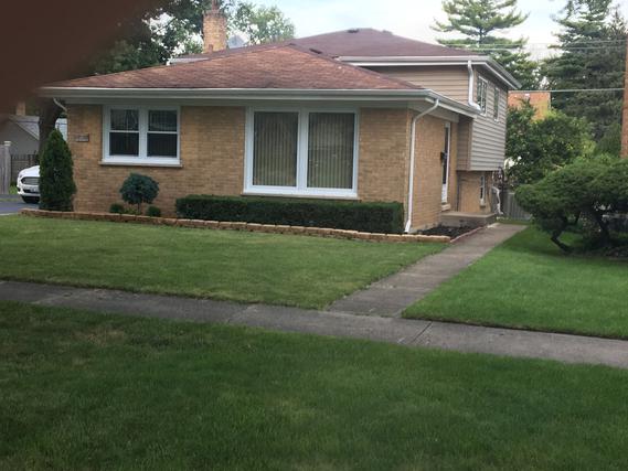 105 N Biermann Ave., Villa Park, IL 60181