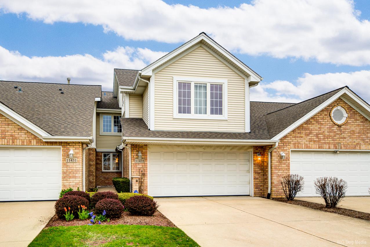 11435 Foxwoods Dr., Oak Lawn, IL 60453
