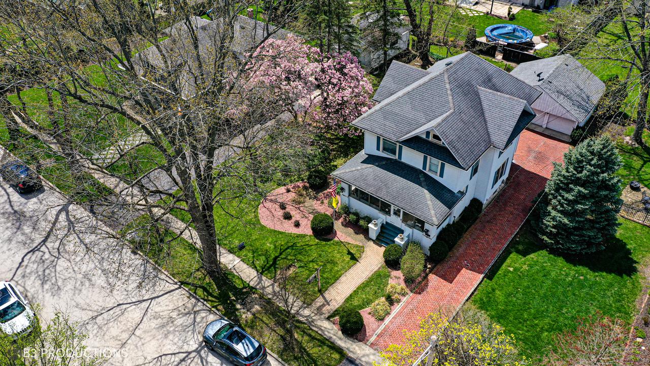230 Hickory St., Frankfort, IL 60423