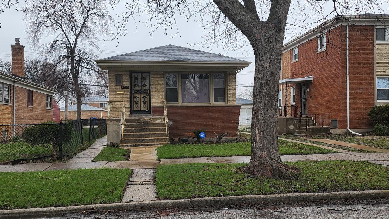 9752 S Wallace St., Chicago, IL 60628