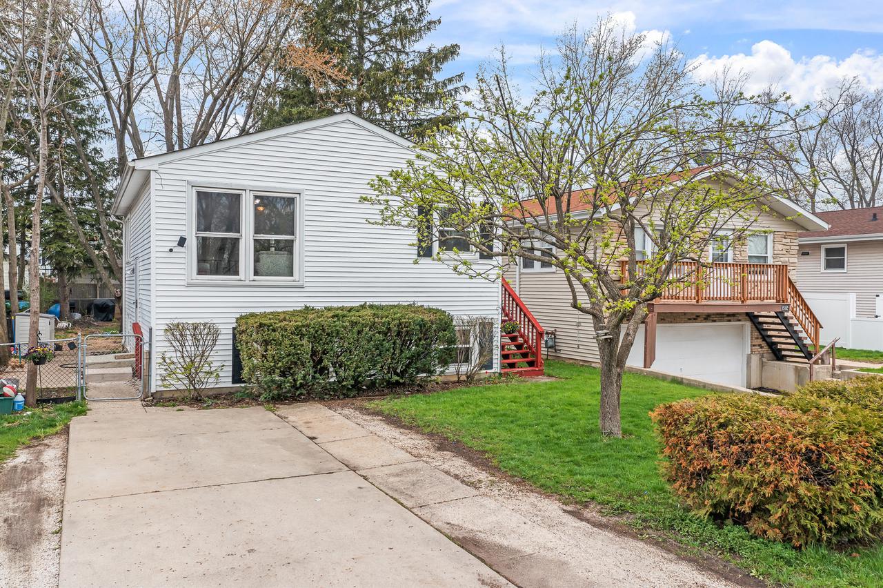1510 Chestnut Dr., Round Lake Beach, IL 60073
