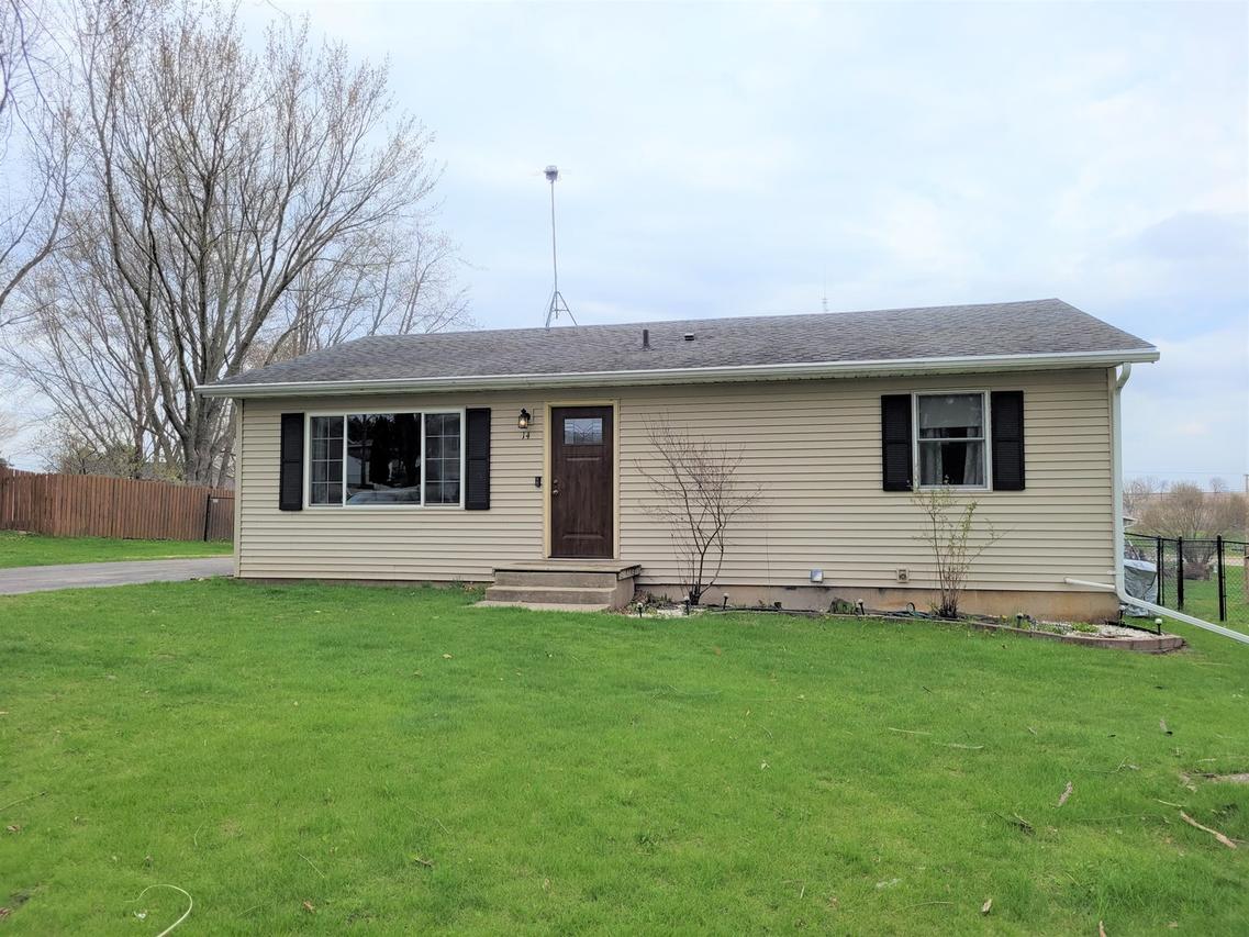 14 Academy St., German Valley, IL 61039