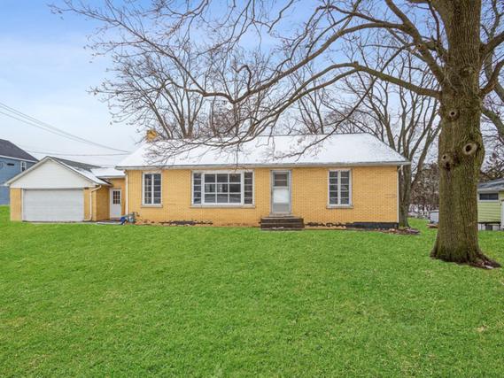 4N135 Lombard Rd., Addison, IL 60101
