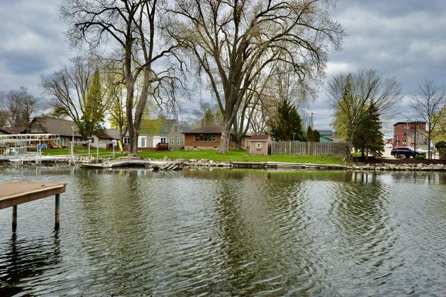 3313 Venice Ln., Mchenry, IL 60050