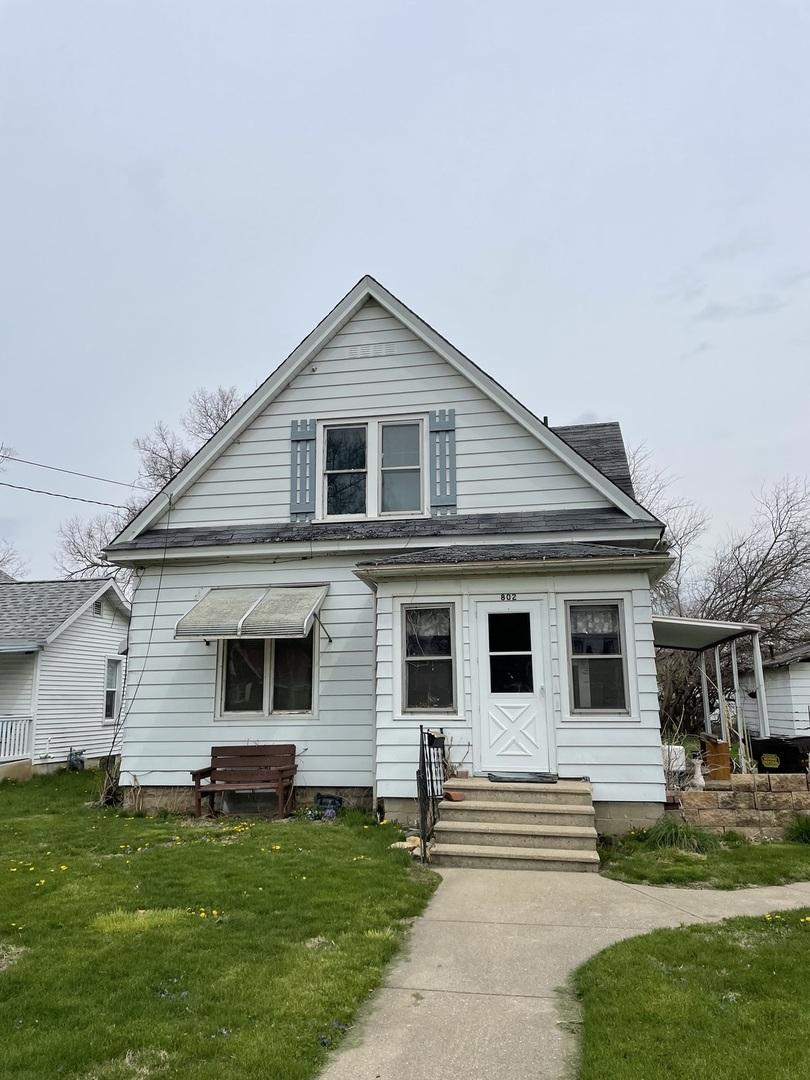 802 W 2nd St., Rock Falls, IL 61071