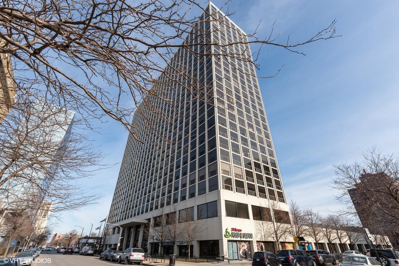 4343 N Clarendon Ave. #2007, Chicago, IL 60613