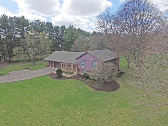 1715 Cherry Valley Rd., Bull Valley, IL 60098