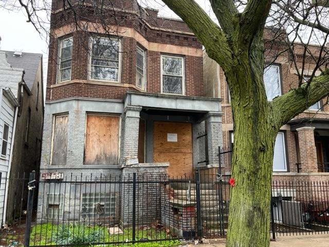 3930 W Lexington St., Chicago, IL 60624