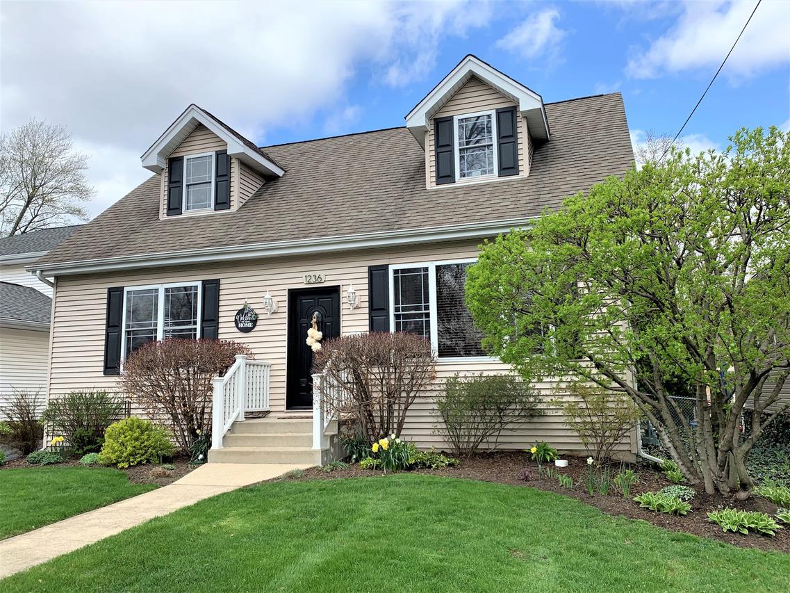 1236 Olive Rd., Homewood, IL 60430