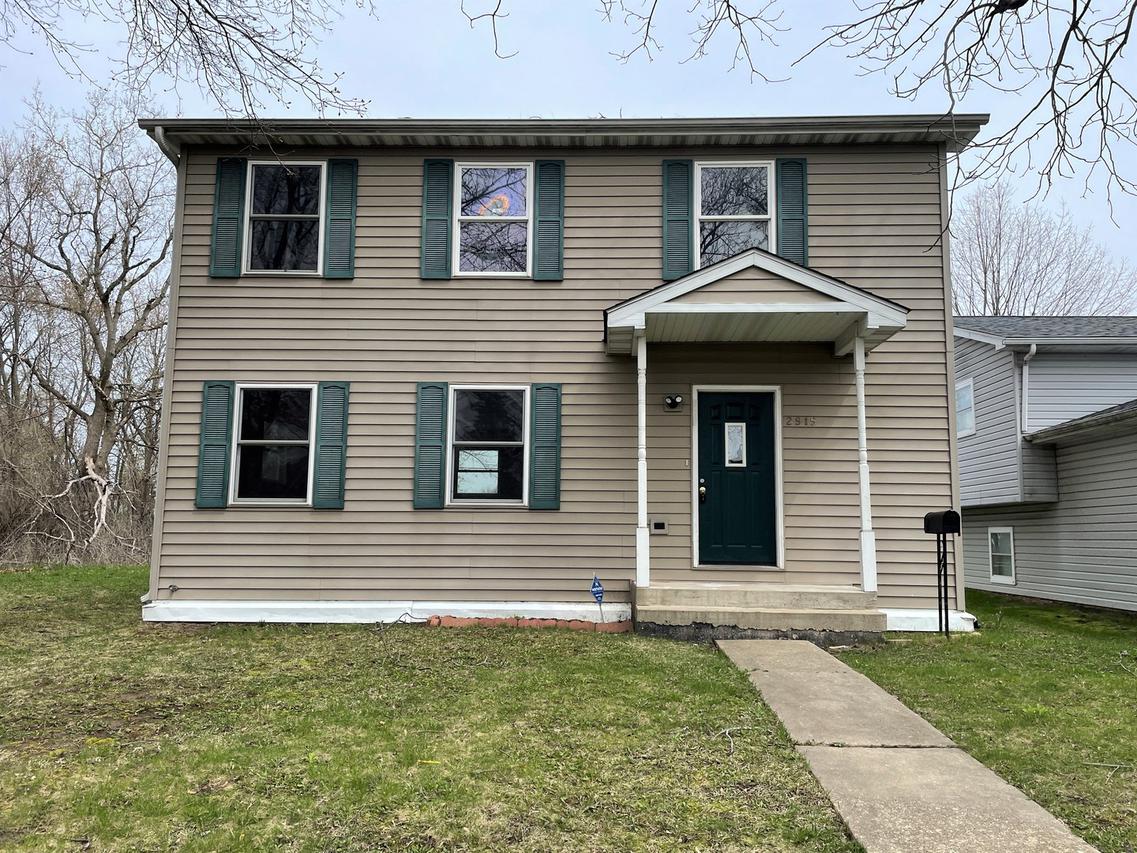 2915 Gideon Ave., Zion, IL 60099