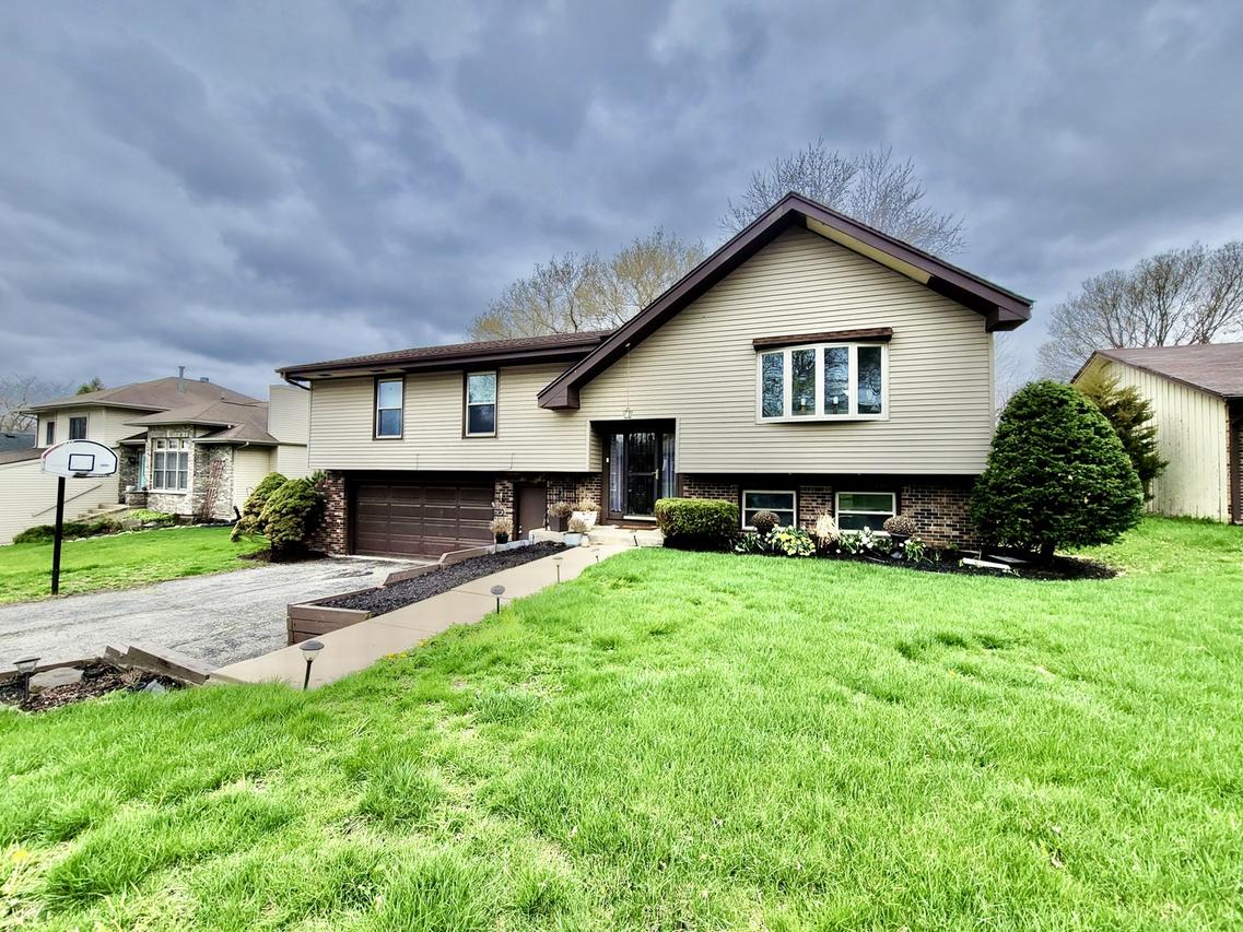 2892 Southbridge Rd., Rockford, IL 61114