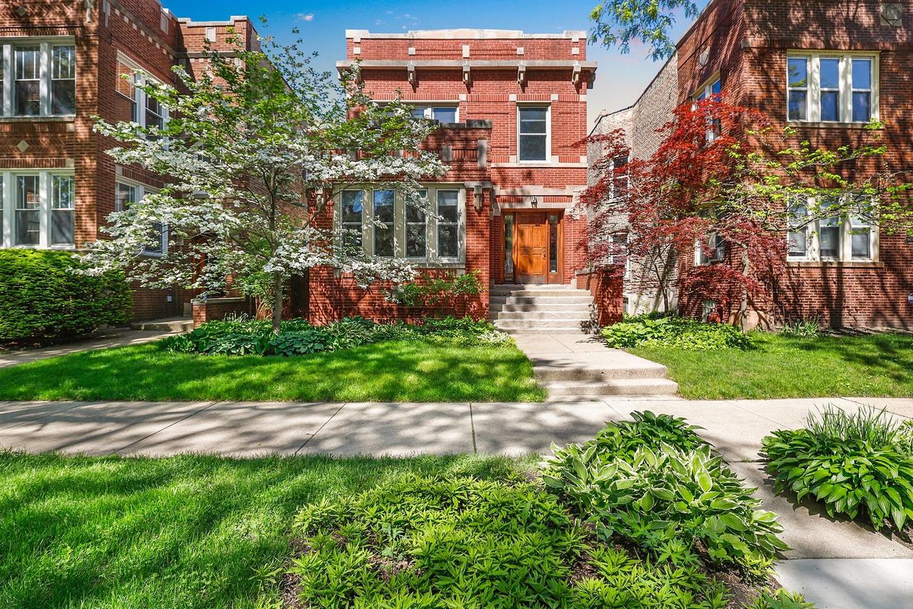 6446 N Lakewood Ave., Chicago, IL 60626