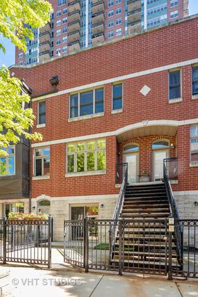 321 E 17th St., Chicago, IL 60616