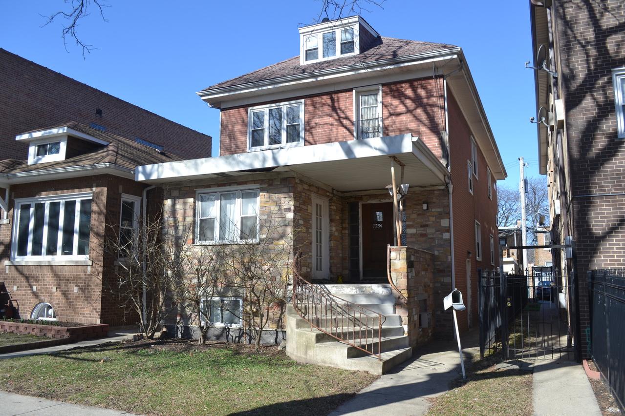 7234 N Hamilton Ave., Chicago, IL 60645