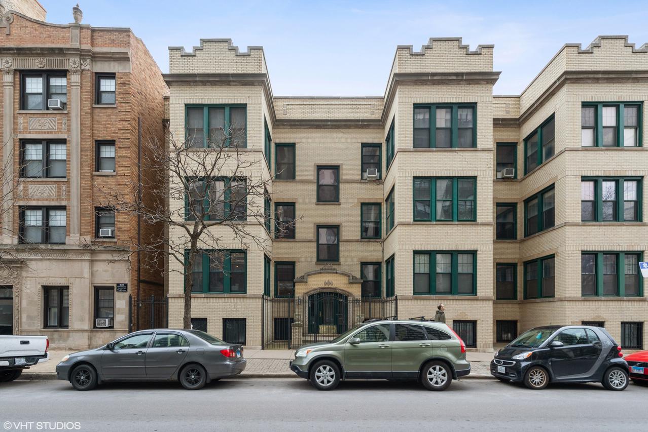 515 W Belmont Ave. #2, Chicago, IL 60657