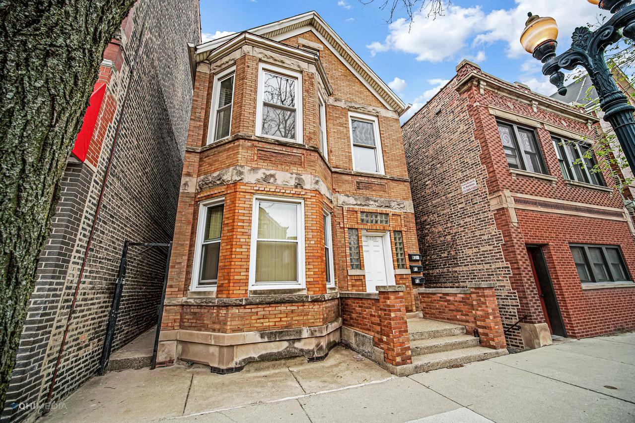2420 S Oakley Ave., Chicago, IL 60608