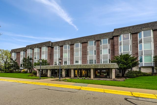 201 Thames Pkwy. #1L, Park Ridge, IL 60068