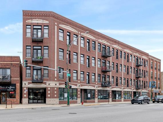 3755 N Racine Ave. #3E, Chicago, IL 60613
