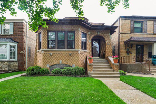 3640 N Oak Park Ave., Chicago, IL 60634