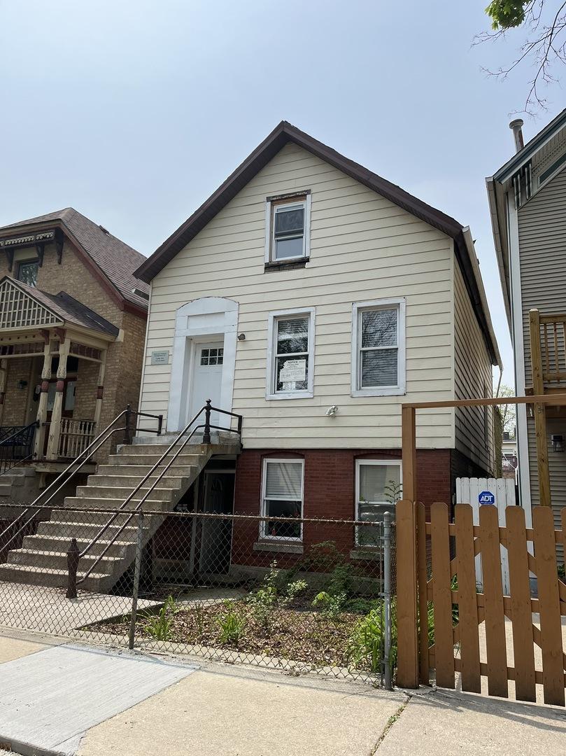 814 S Leavitt St., Chicago, IL 60612