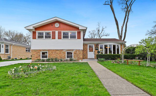 911 S Can Dota Ave., Mount Prospect, IL 60056