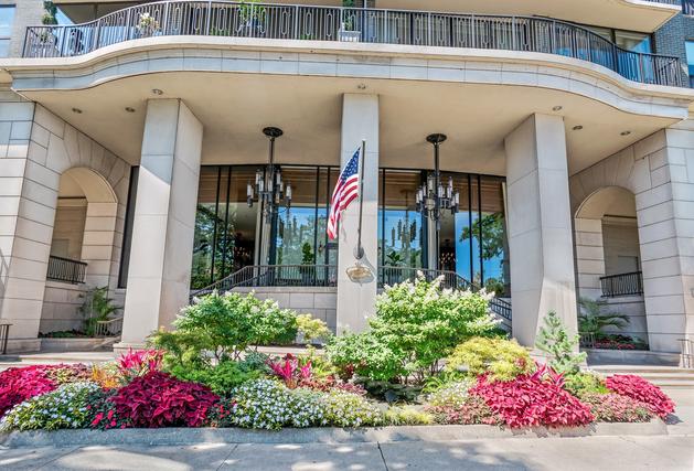 1040 N Lake Shore Dr. #6D, Chicago, IL 60611