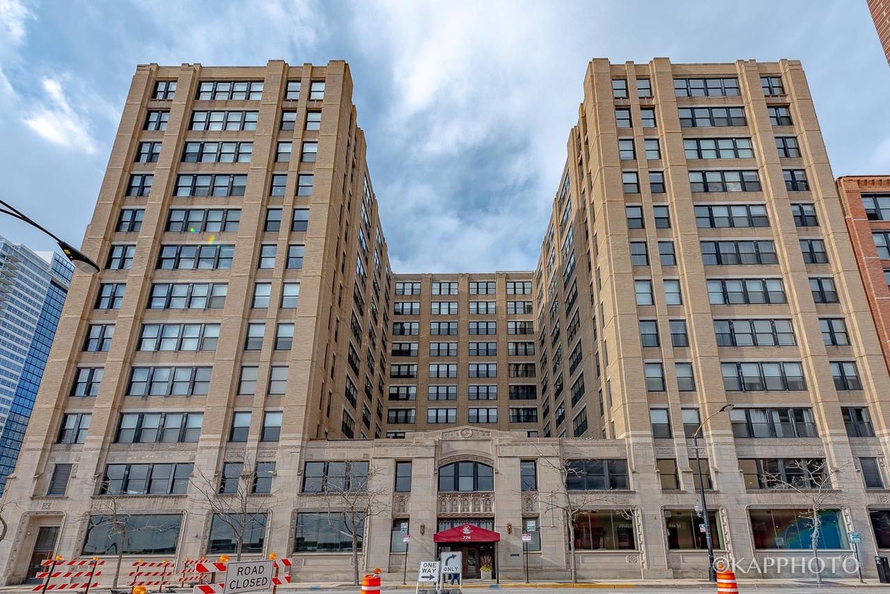 728 W Jackson Blvd. #712, Chicago, IL 60661