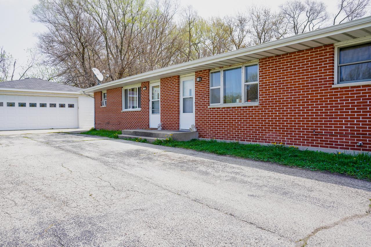 7909 Shore Dr., Machesney Park, IL 61115