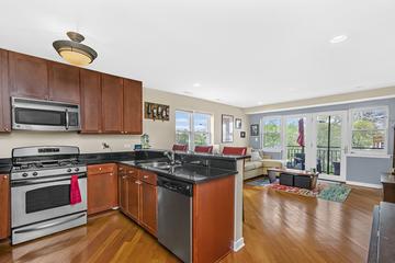 2525 W Bryn Mawr Ave. #301, Chicago, IL 60659