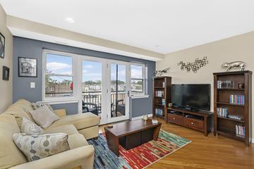 2525 W Bryn Mawr Ave. #301, Chicago, IL 60659
