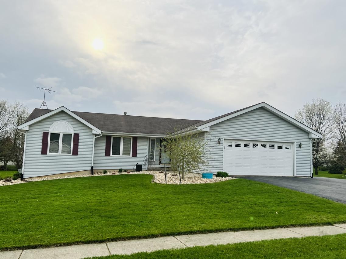 814 Kingsway Ln., Byron, IL 61010