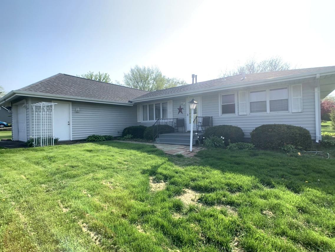 301 S East St., Sheffield, IL 61361