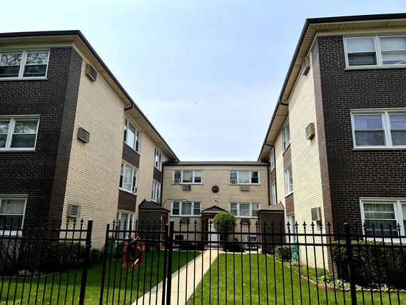 7244 N Hamilton Ave. #1D, Chicago, IL 60645