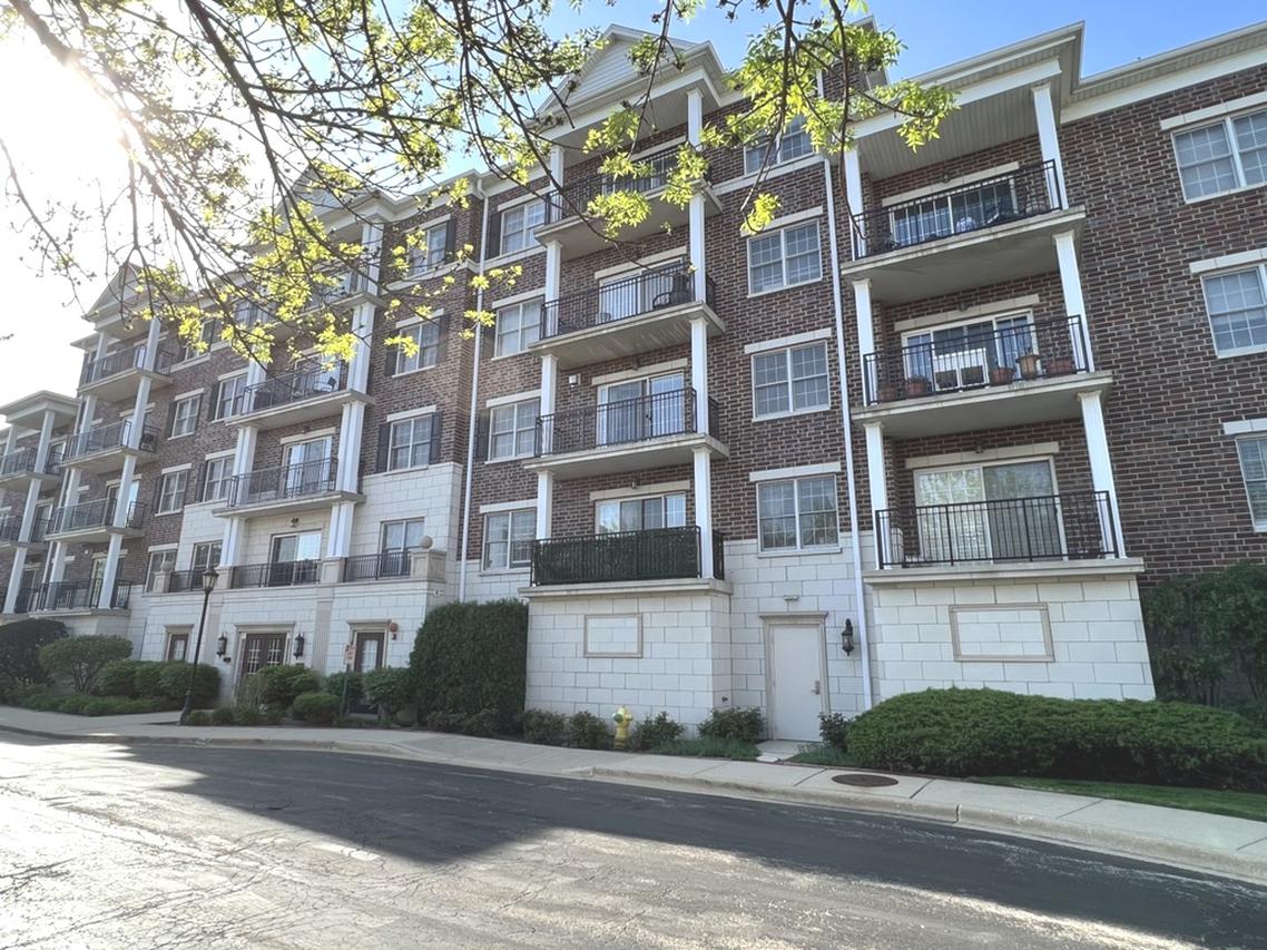 412 Mcdaniels Cir. #308, Clarendon Hills, IL 60514