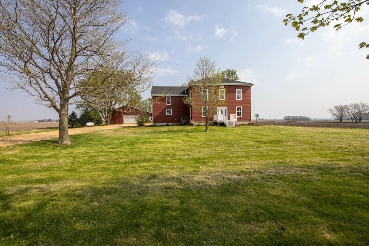 9618 W Fairmont Rd., Polo, IL 61064