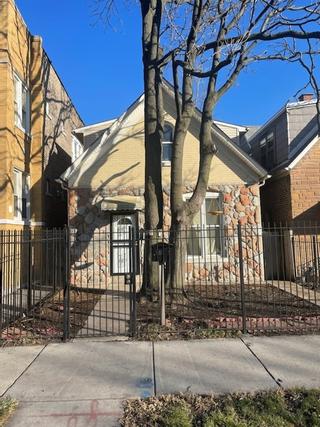 611 N Hamlin Ave., Chicago, IL 60651