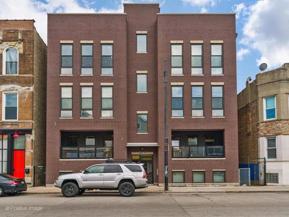 3035 W Belmont Ave. #1E, Chicago, IL 60618