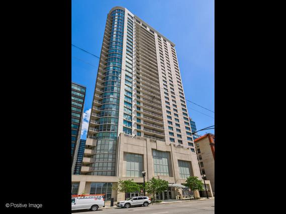 125 S Jefferson St. #2008, Chicago, IL 60661