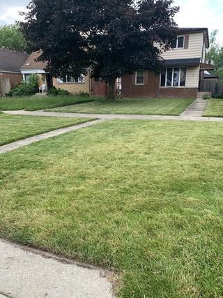 32 167th St., Calumet City, IL 60409